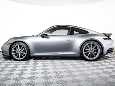 2020 Porsche 911 Carrera