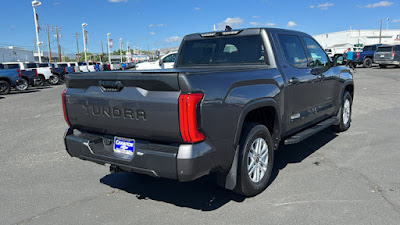 2022 Toyota Tundra 4WD SR5