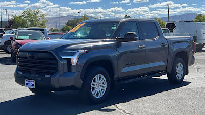 2022 Toyota Tundra 4WD SR5