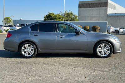 2011 INFINITI G37 Journey