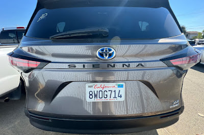 2021 Toyota Sienna XLE