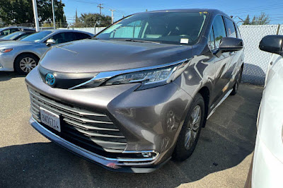 2021 Toyota Sienna XLE