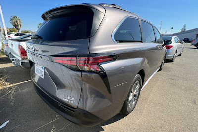 2021 Toyota Sienna XLE