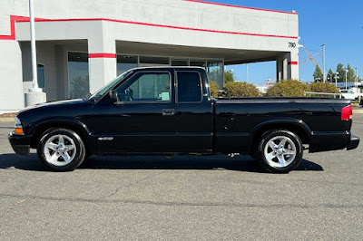 2003 Chevrolet S-10 LS Ext Cab 123 WB