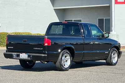 2003 Chevrolet S-10 LS Ext Cab 123 WB