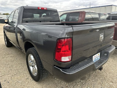 2019 RAM 1500 Classic Express 4X4!