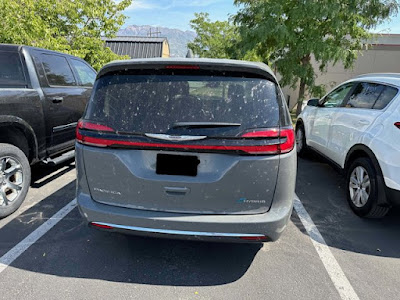 2022 Chrysler Pacifica Hybrid Touring L