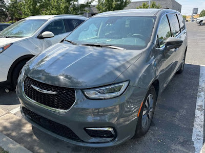 2022 Chrysler Pacifica Hybrid Touring L