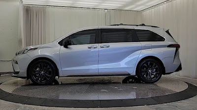 2023 Toyota Sienna XSE 25th Anniversary