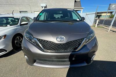 2015 Toyota Sienna SE Premium