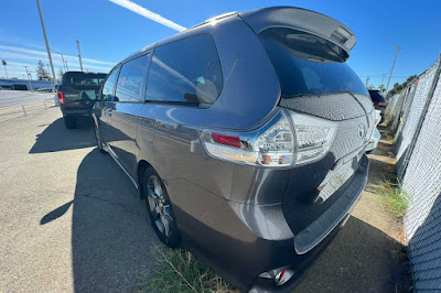 2015 Toyota Sienna SE Premium