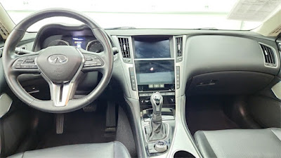 2022 INFINITI Q50 LUXE