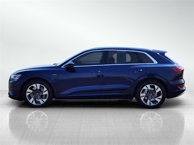 2022 Audi e-tron Premium Plus