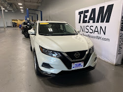 2022 Nissan Rogue Sport SV