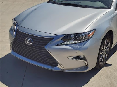 2016 Lexus ES 300h