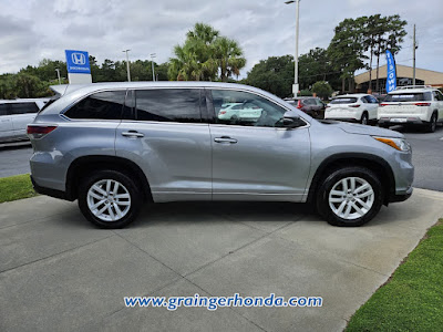 2015 Toyota Highlander LE