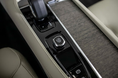 2023 Volvo XC90 Recharge Plug-In Hybrid T8 Plus 6 Passenger