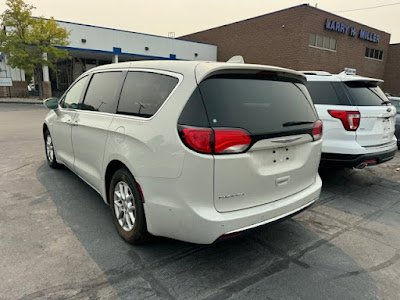 2020 Chrysler Pacifica Touring