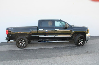 2015 Chevrolet Silverado 2500HD 4WD LTZ Crew Cab