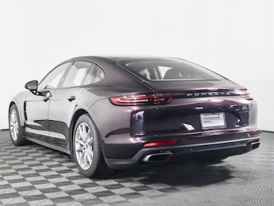 2018 Porsche Panamera 4