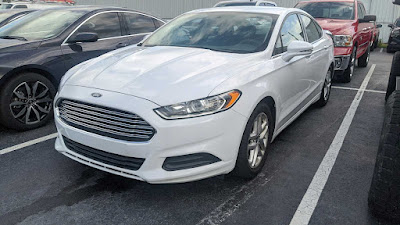 2015 Ford Fusion SE