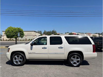 2013 Chevrolet Suburban 1500 LTZ Sport Utility 4D