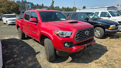 2022 Toyota Tacoma 4WD SR