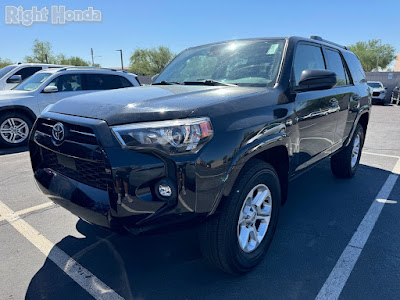 2022 Toyota 4Runner SR5