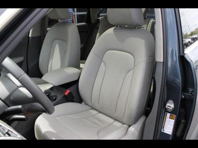 2010 Audi Q5 3.2 quattro Premium Plus SUV
