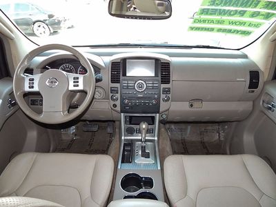 2011 Nissan Pathfinder Silver