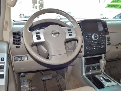 2011 Nissan Pathfinder Silver